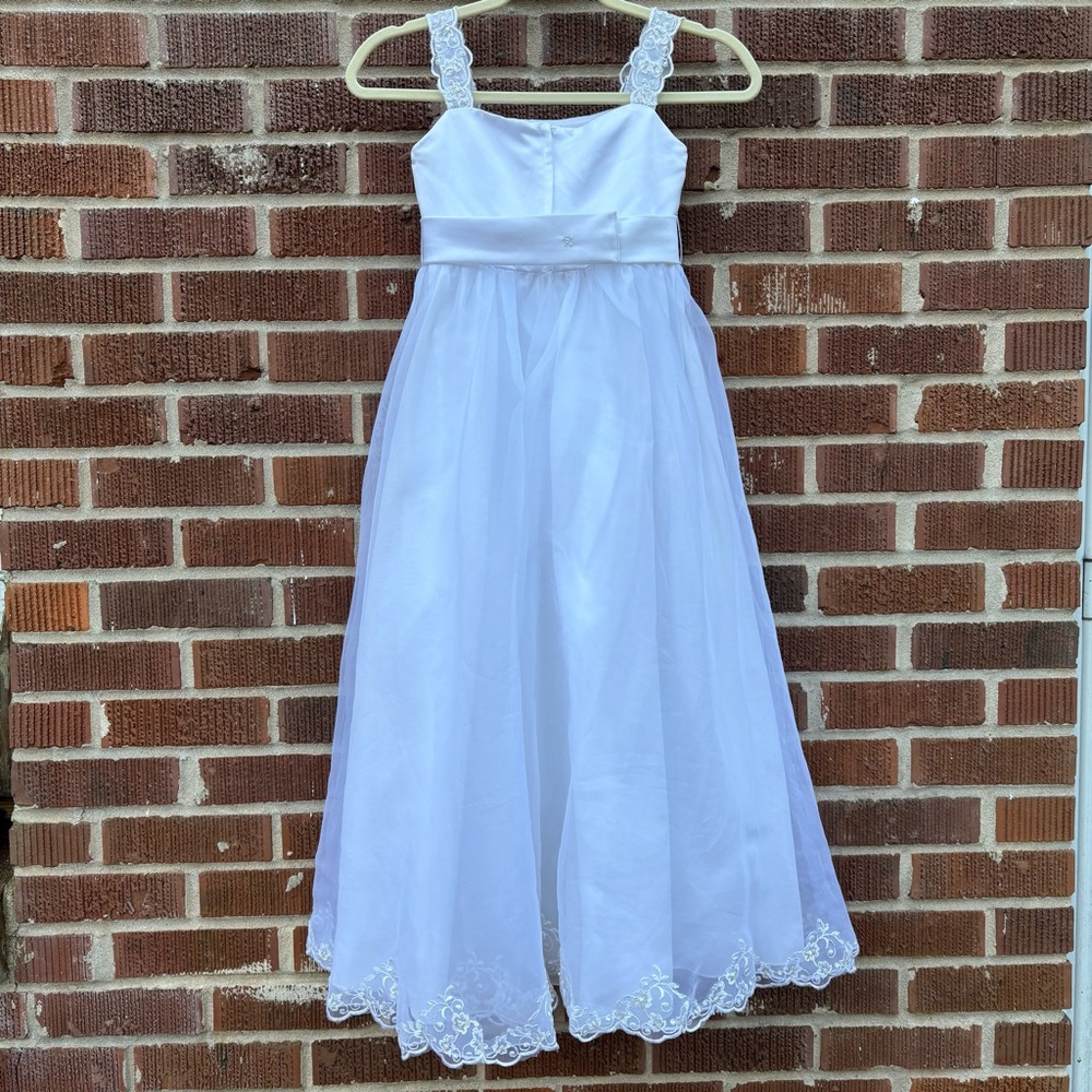 Davids Bridal Flower Girl Size 7 Lace shoulder straps White Dress Gown Fairy - Picture 5 of 11